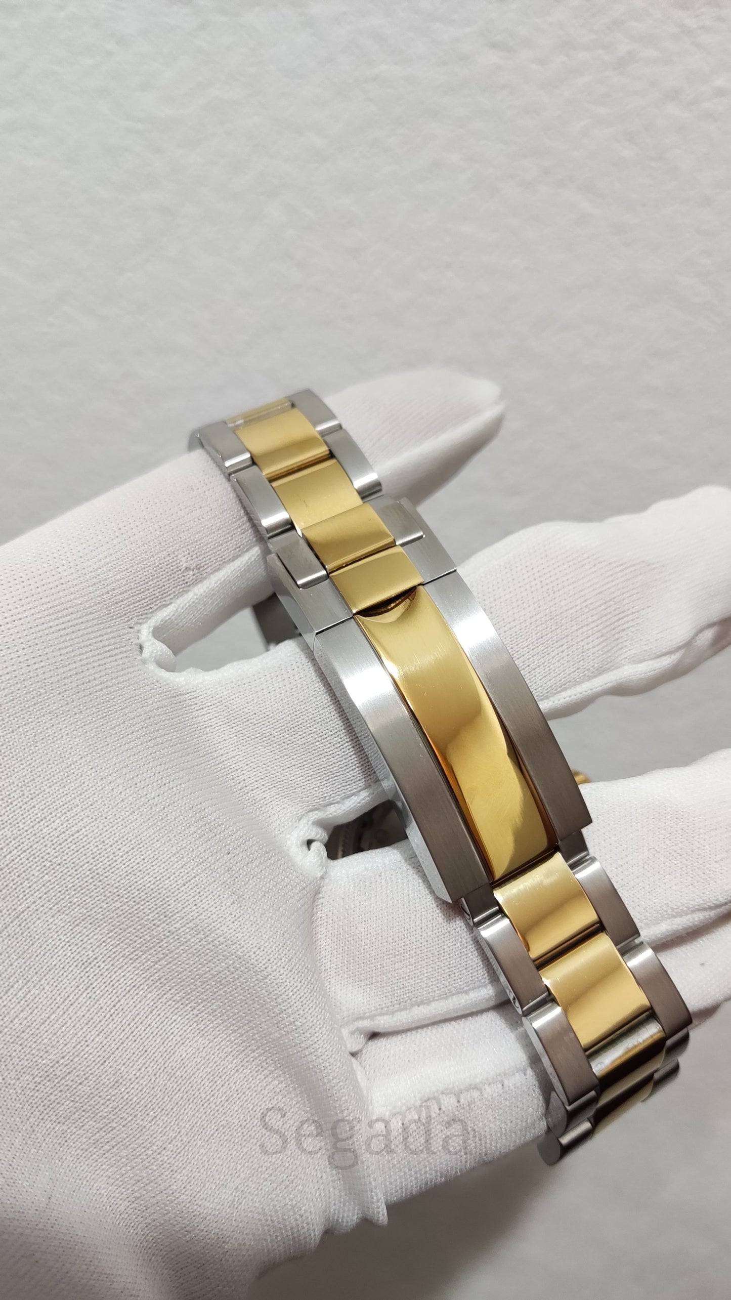 Ceas DSW135 "Two-tone Sub"