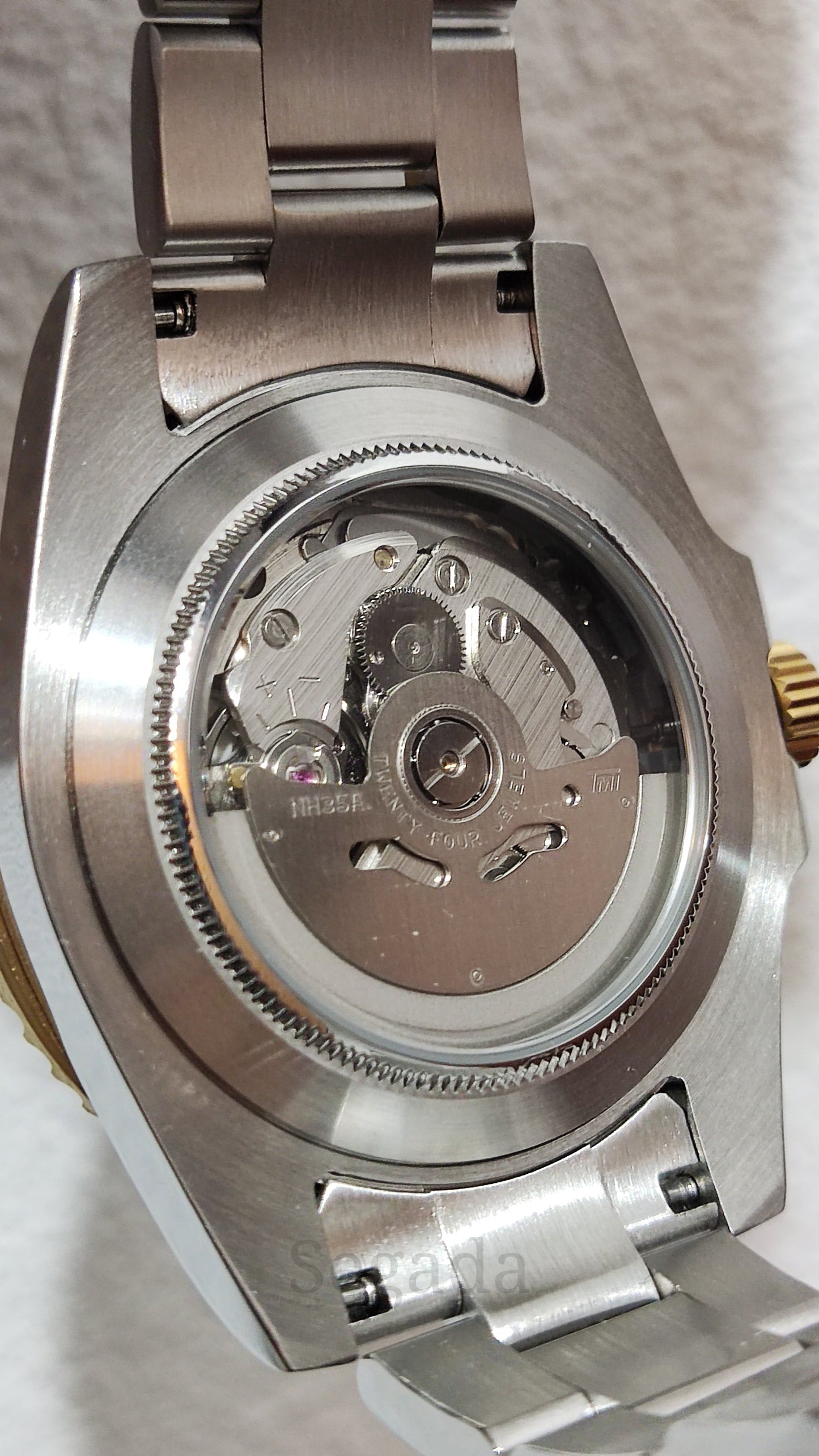 Ceas DSW135 "Two-tone Sub"