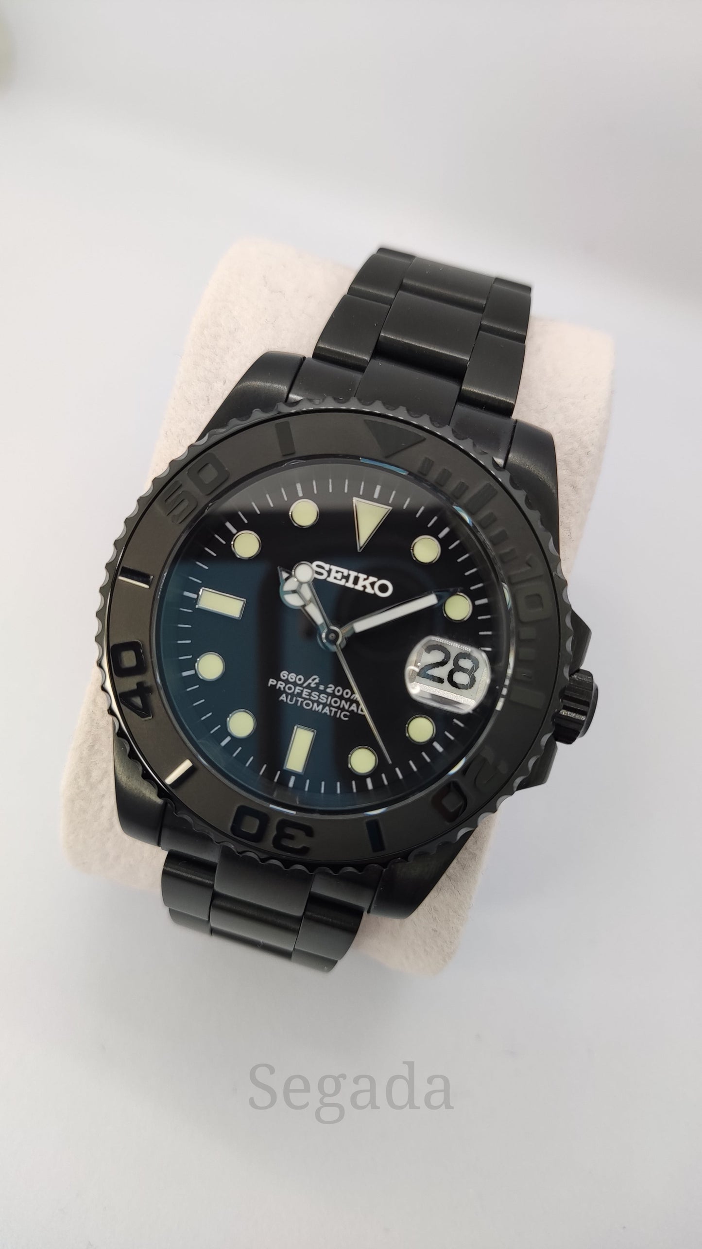 Ceas DSW136 "Stealth Sub"