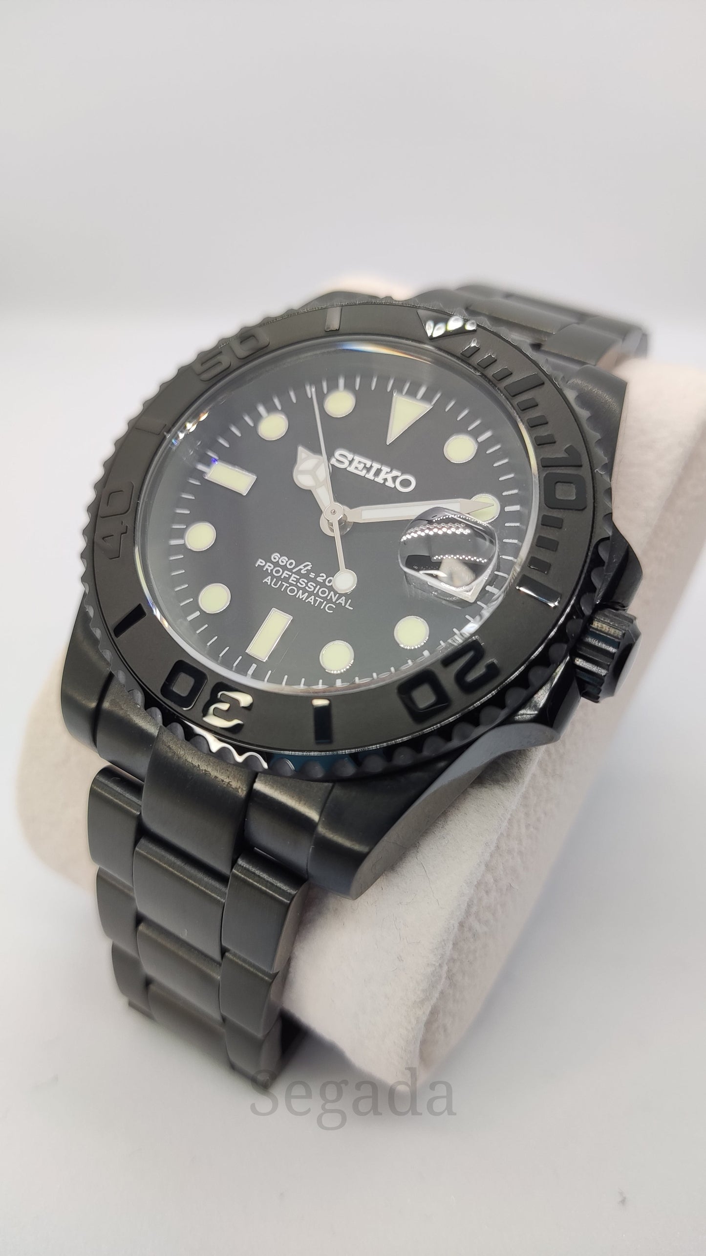 Ceas DSW136 "Stealth Sub"