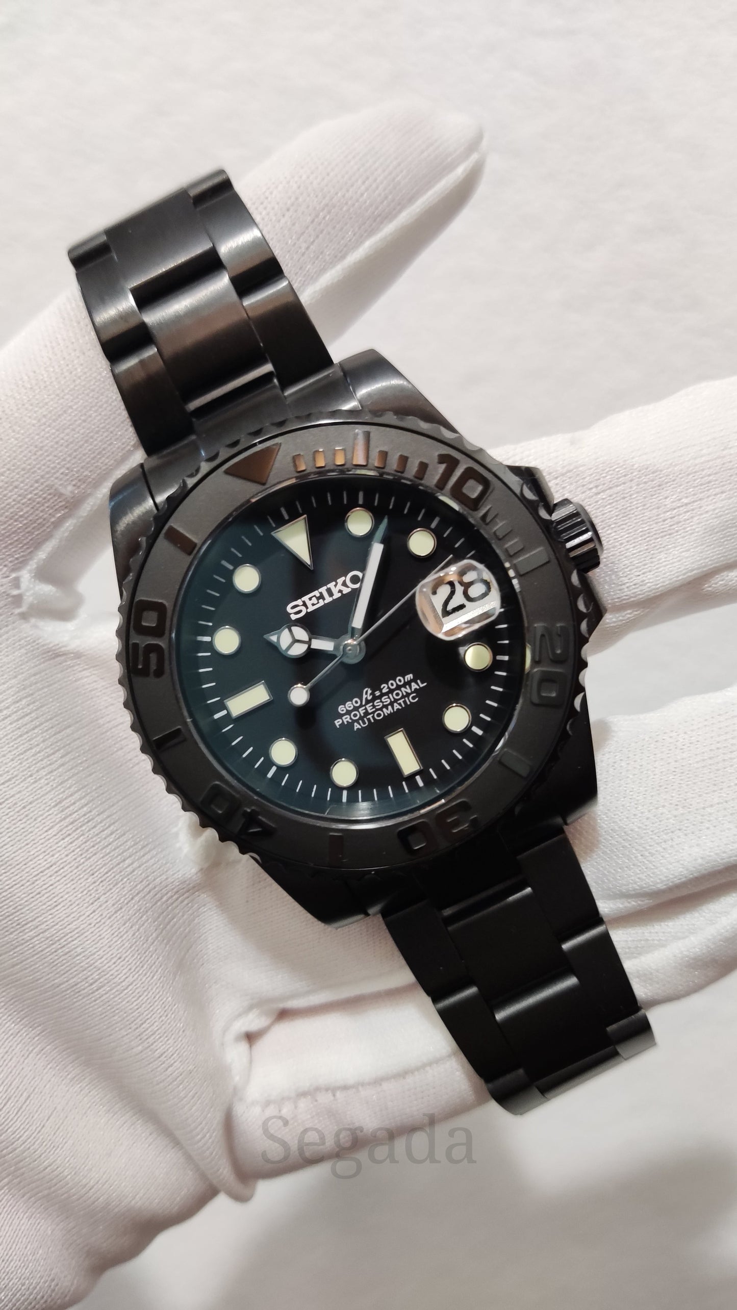 Ceas DSW136 "Stealth Sub"