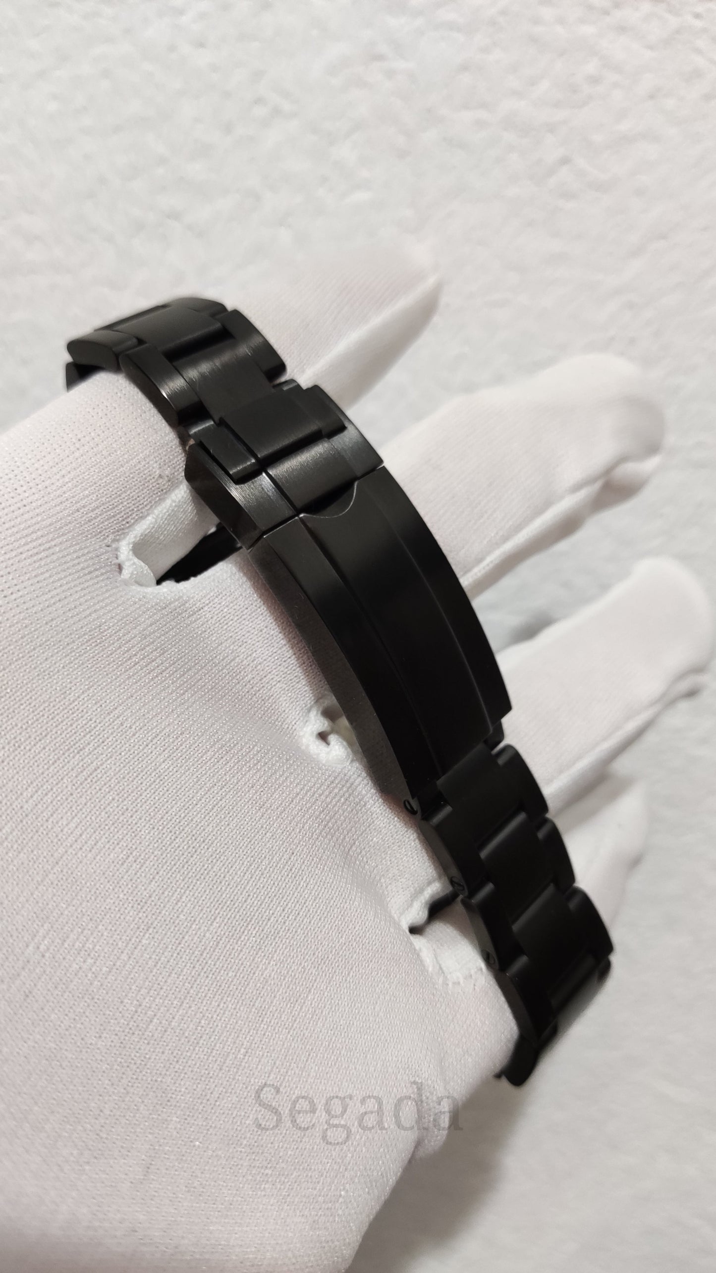 Ceas DSW136 "Stealth Sub"